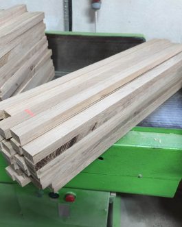 Fryza dąb 700x30x20mm 38szt + 400x30x20mm 90szt